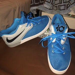 Nike KD sneakers NWOT